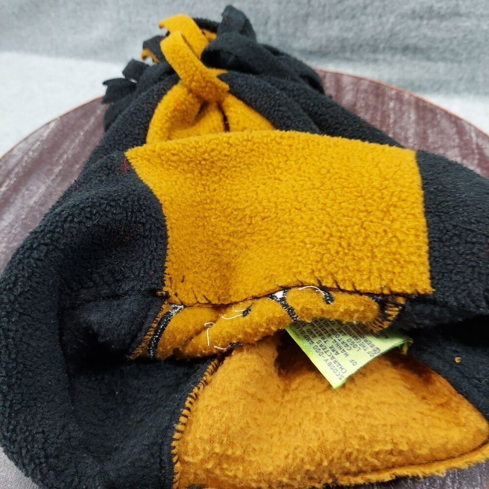 Scooby-Doo Kids Fleece Hat With Knot Tassels Black & Gold Cartoon Design - Picture 9 of 11